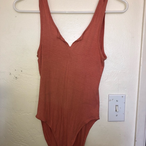 UO coral body suit - Picture 1 of 3